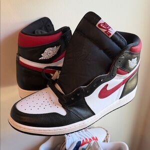 Nike Air Jordan 1 Retro Black Gym Red